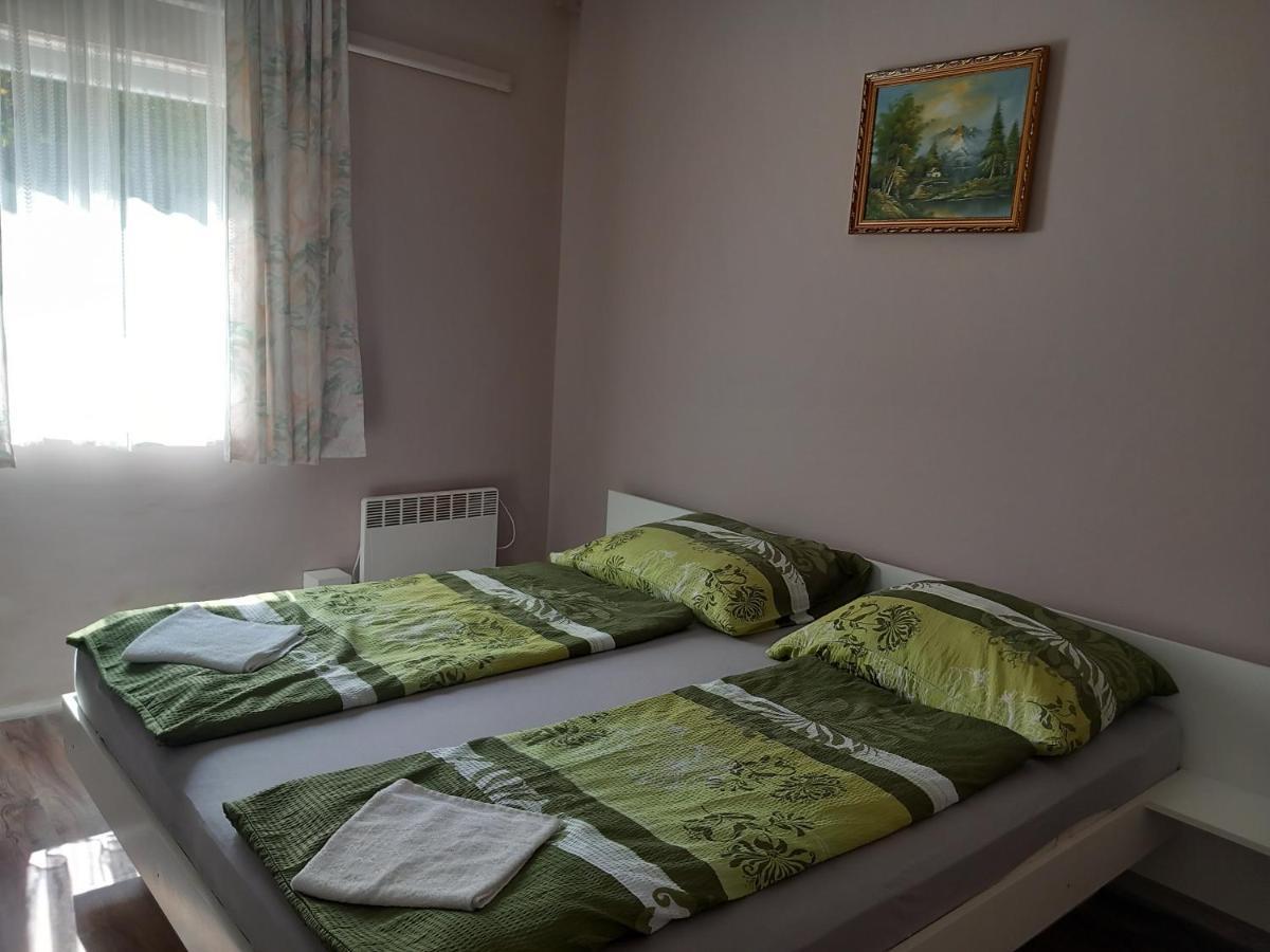Hanna Apartman Leilighet Balatonlelle Eksteriør bilde